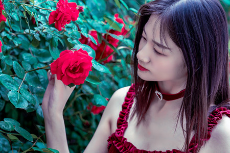 俄罗斯失踪直升机确认坠毁 机上5人全部遇难